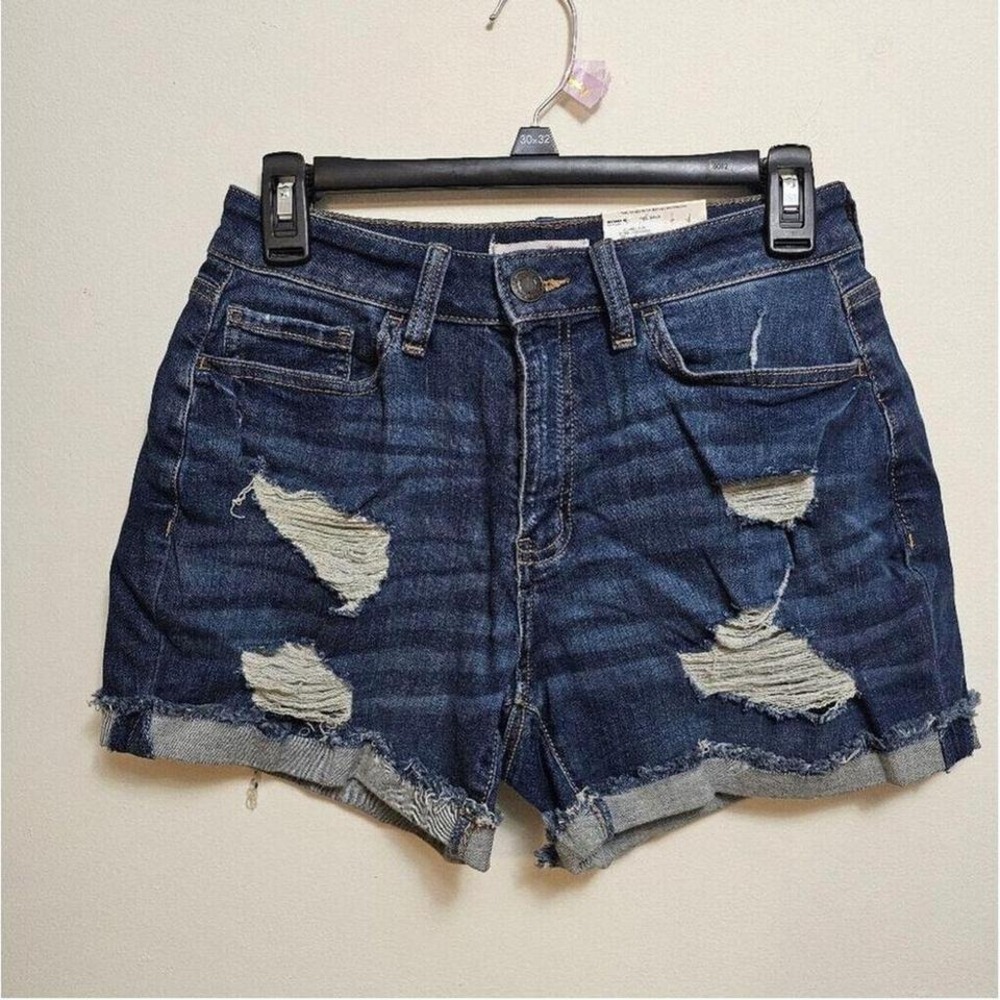 So high rise curvy midi dark wash shorts size 9/29
